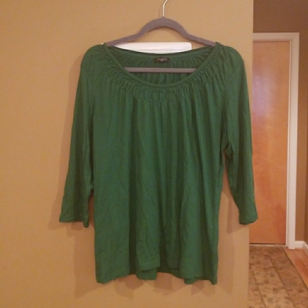 Green casual top
